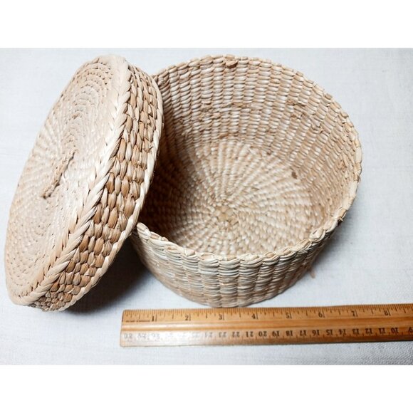Natural woven baskets, Bundle, Cute baskets for organizing small items - Picture 3 of 13